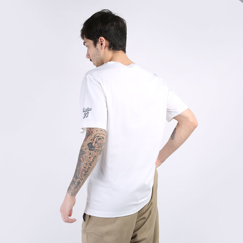 мужская белая футболка Jordan Jordan Remastered CD5626-100 - цена, описание, фото 4